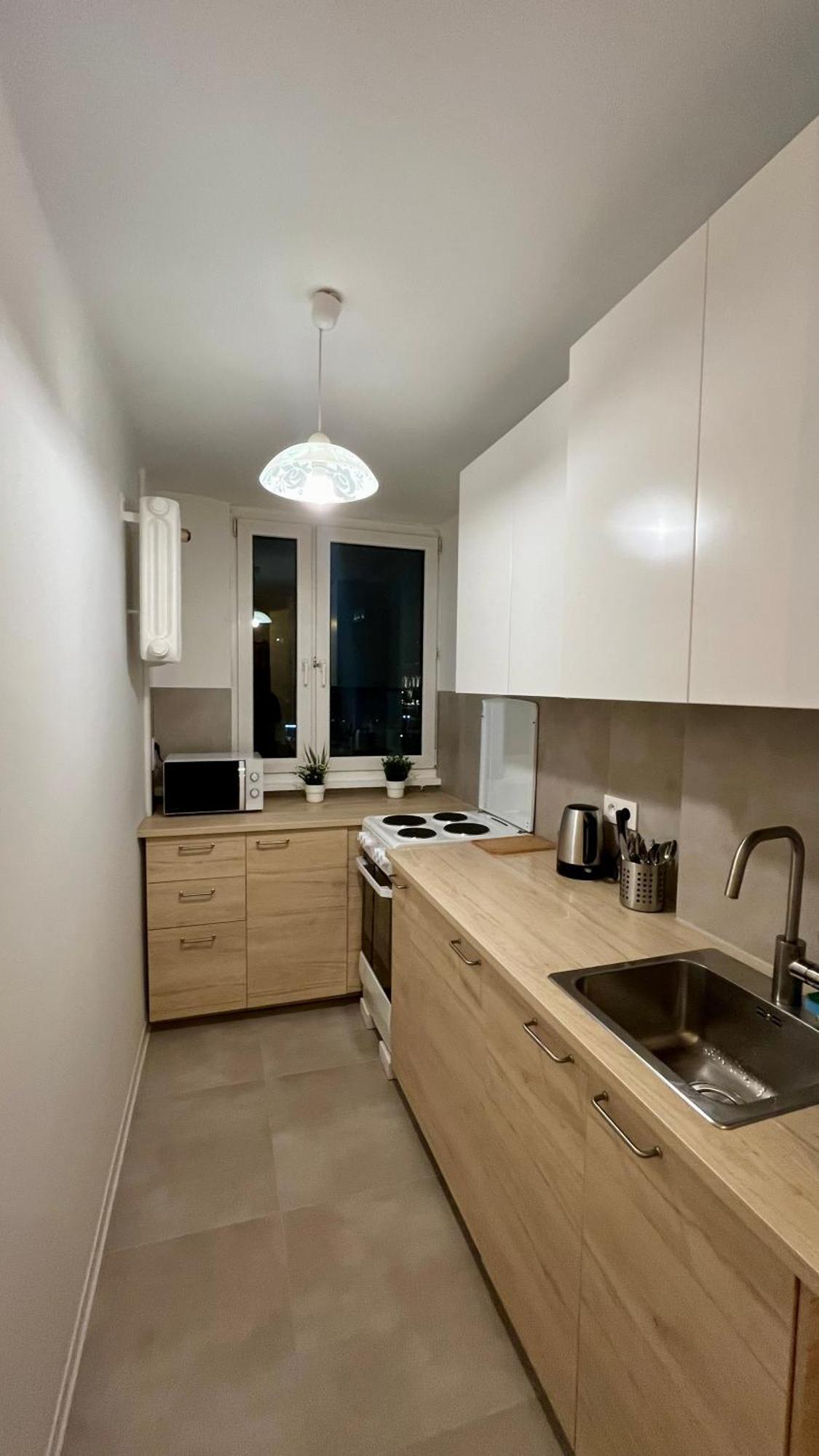 In - G5 * Warszawa
